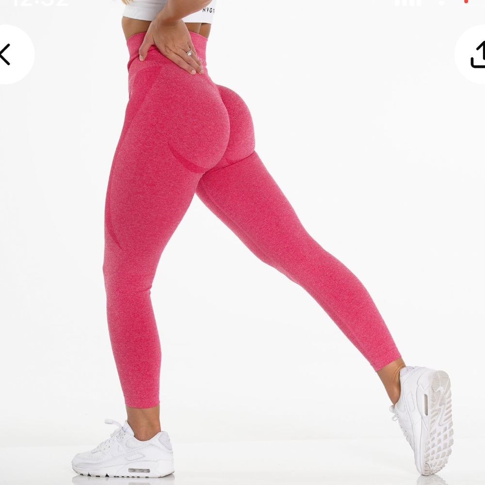 Small hot pink